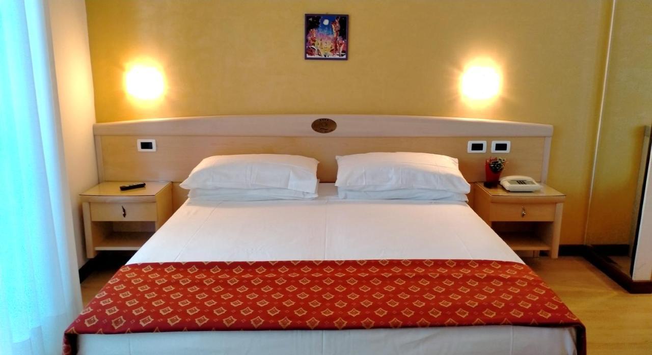 Hotel Helios Τζεσόλο Λίντο Εξωτερικό φωτογραφία