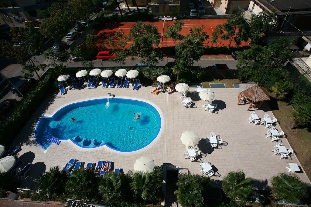 Hotel Helios Τζεσόλο Λίντο Εξωτερικό φωτογραφία