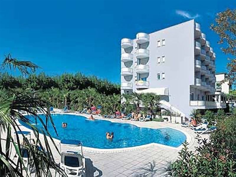 Hotel Helios Τζεσόλο Λίντο Εξωτερικό φωτογραφία