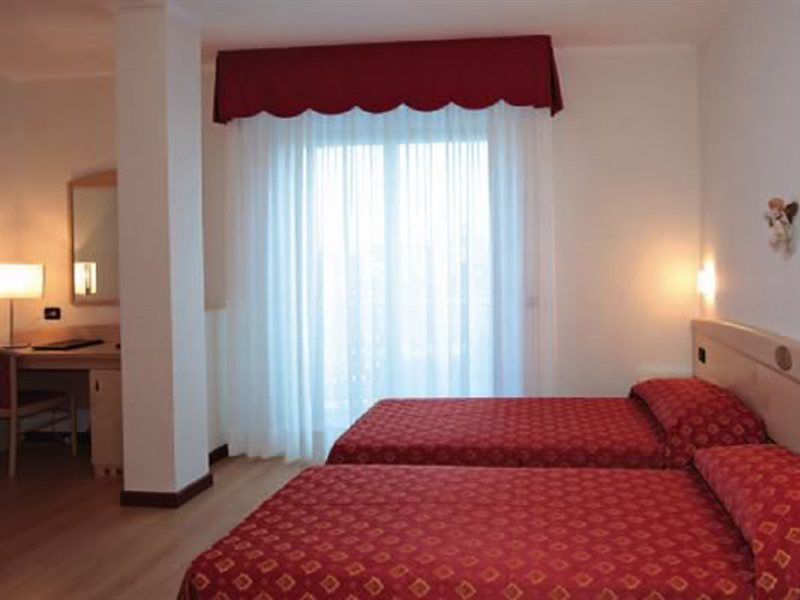Hotel Helios Τζεσόλο Λίντο Εξωτερικό φωτογραφία