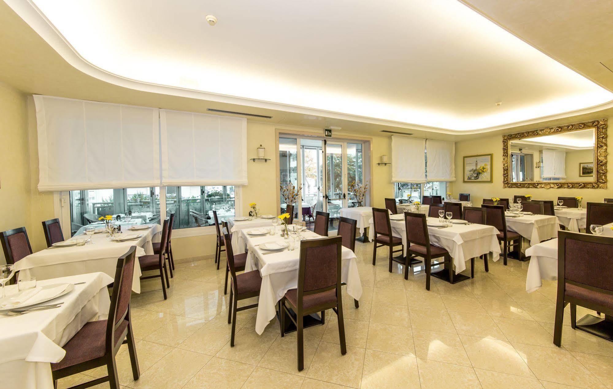 Hotel Helios Τζεσόλο Λίντο Εξωτερικό φωτογραφία