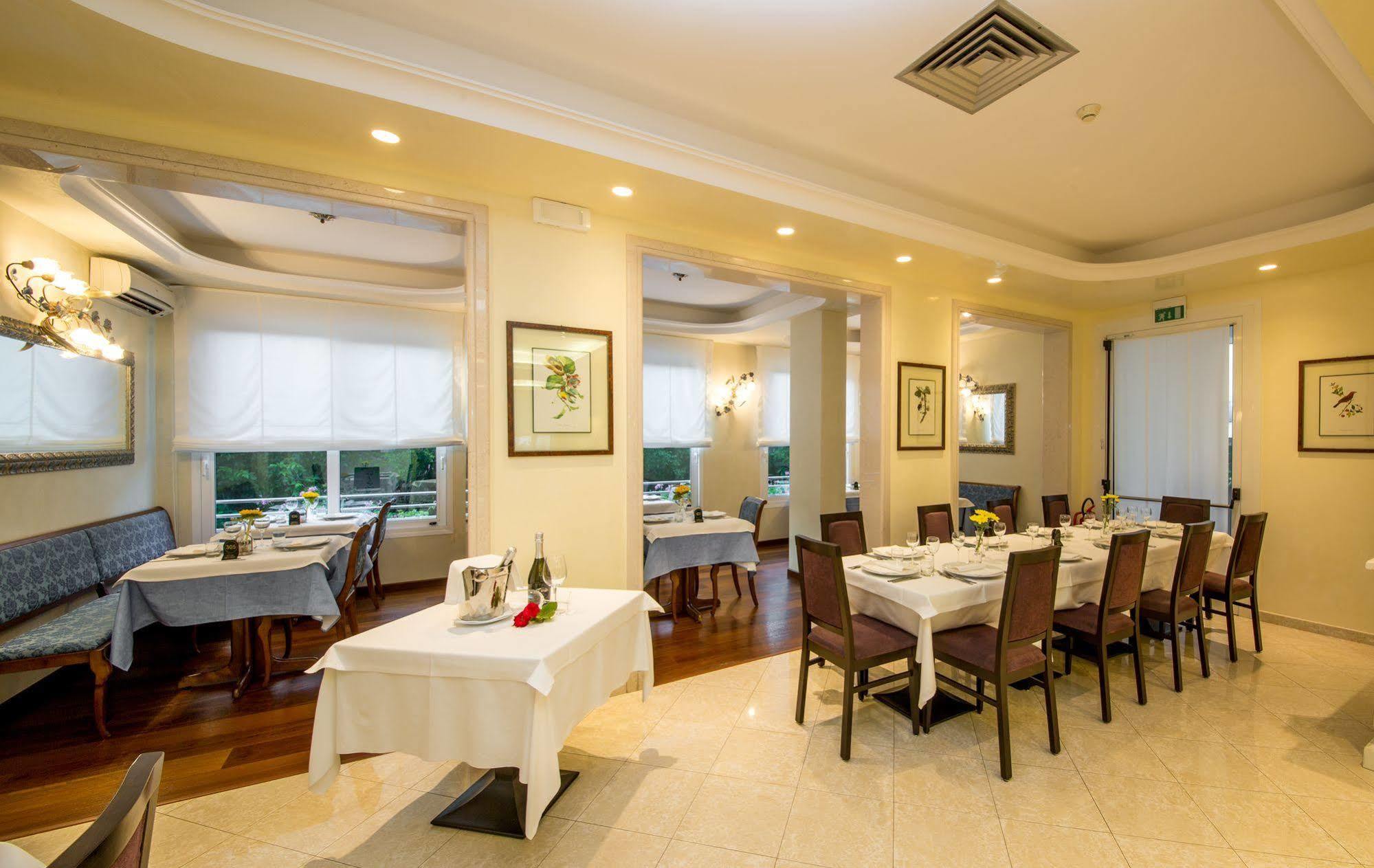 Hotel Helios Τζεσόλο Λίντο Εξωτερικό φωτογραφία