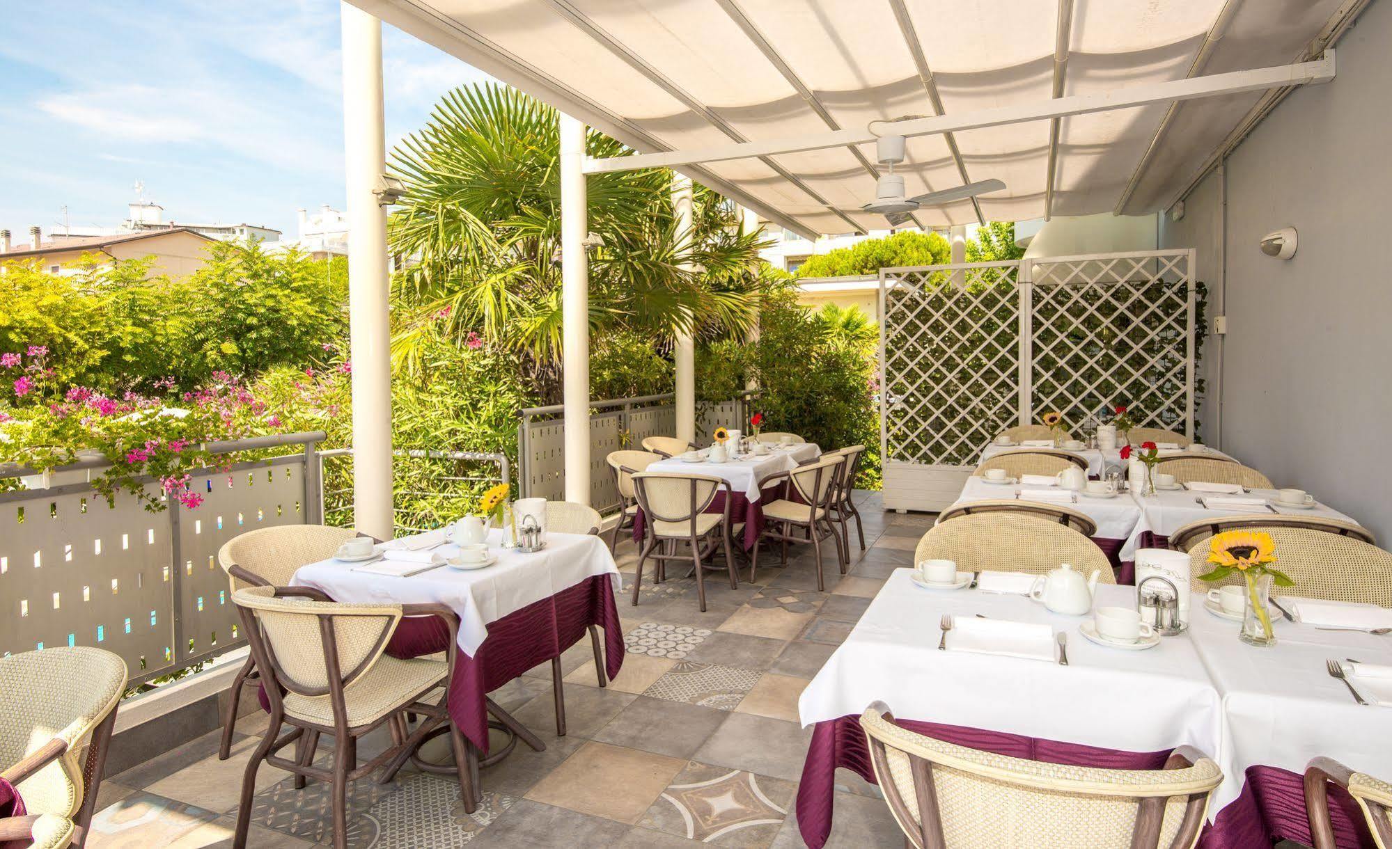 Hotel Helios Τζεσόλο Λίντο Εξωτερικό φωτογραφία